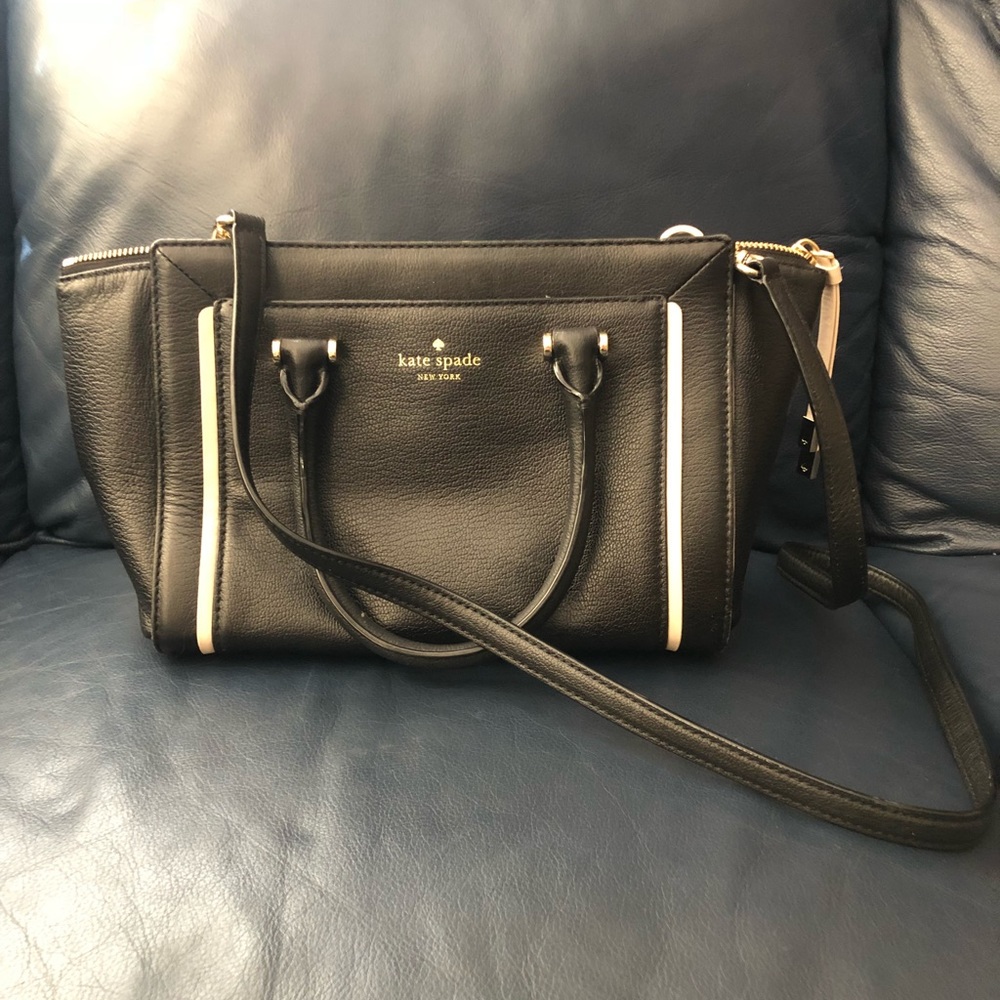 SOLD! Kate Spade crossbody purse